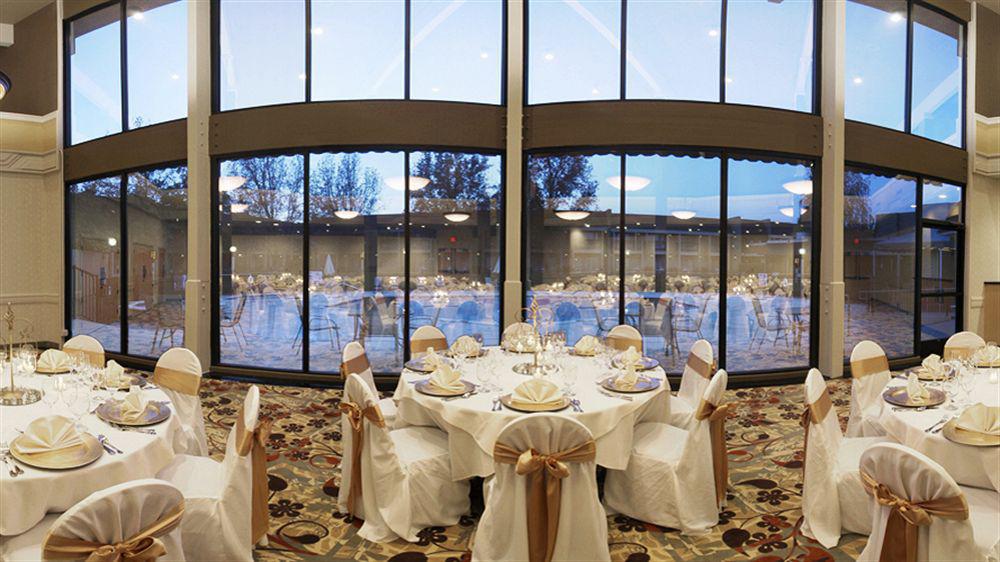 Red Lion Hotel Реддинг Экстерьер фото